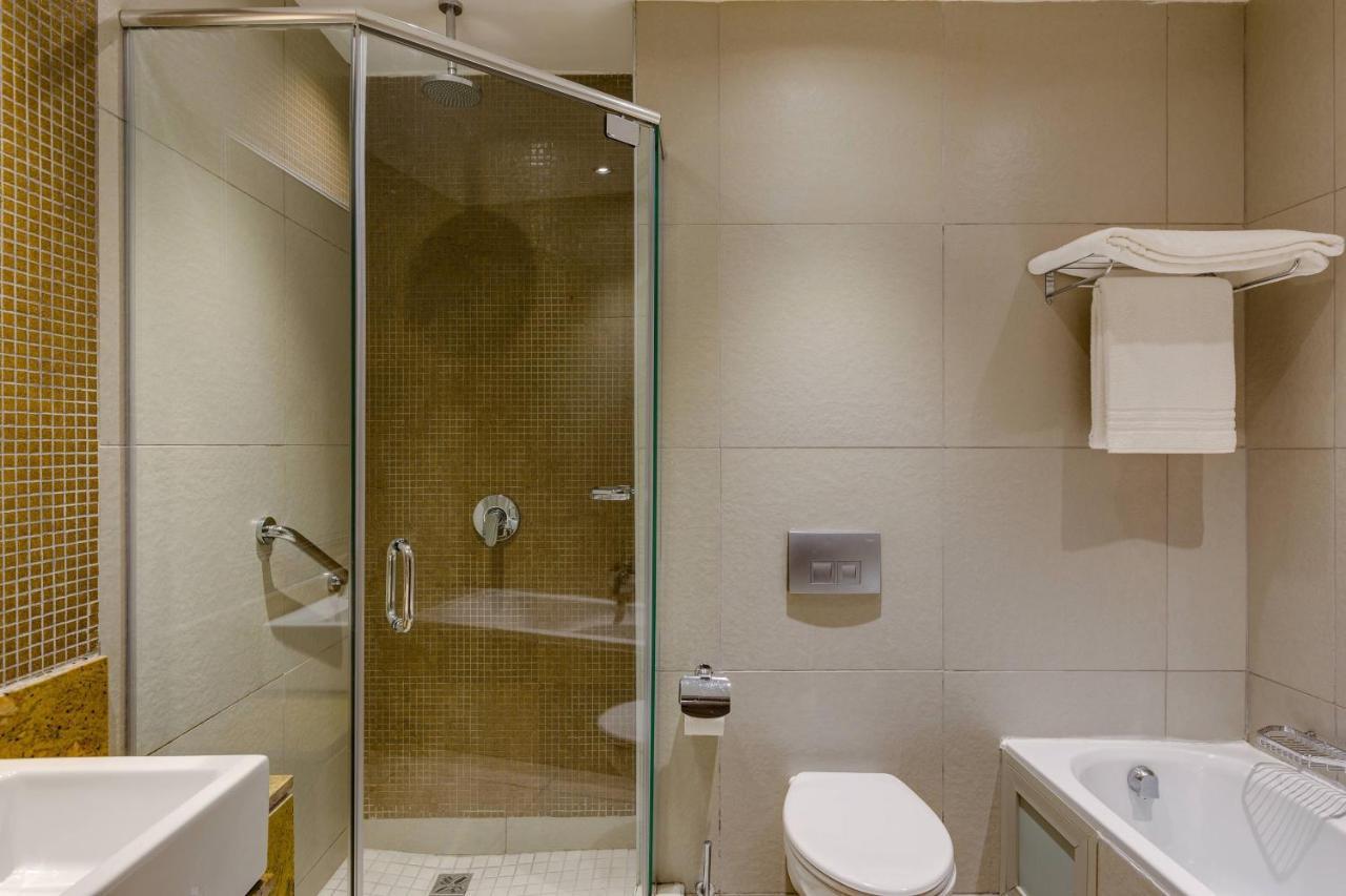 Protea Hotel By Marriott Ikeja Select Lagos Esterno foto