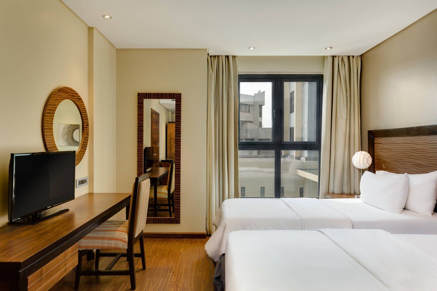 Protea Hotel By Marriott Ikeja Select Lagos Esterno foto
