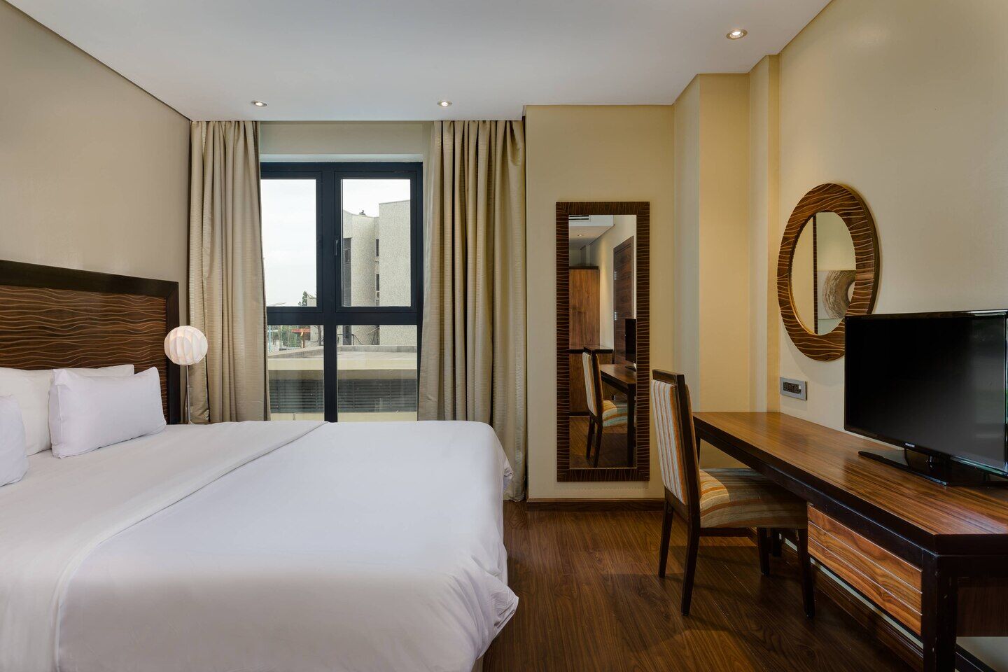 Protea Hotel By Marriott Ikeja Select Lagos Esterno foto